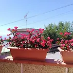 Casa Isabel - *